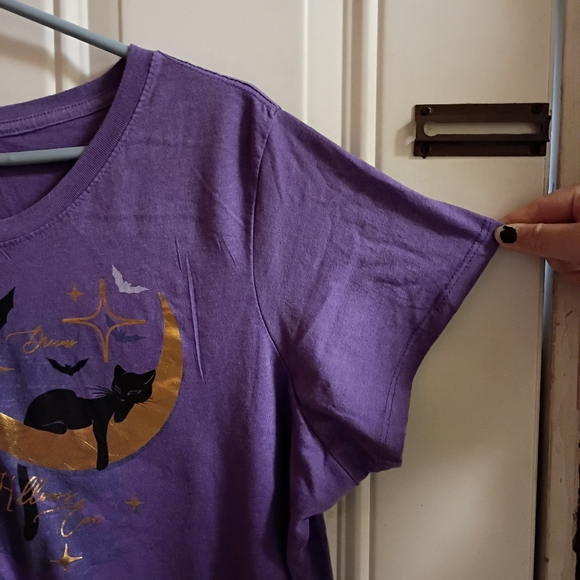 🆓 Free W/Purchase Purple Witch & Moon Graphic Tee with Gold Accent 3X - Picture 5 of 6
